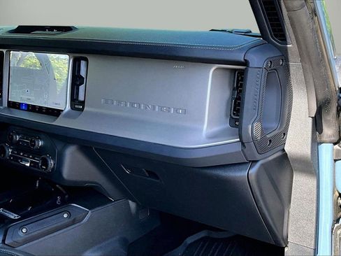 Used 2025 Ford Bronco Outer Banks AWD/4WD image 20