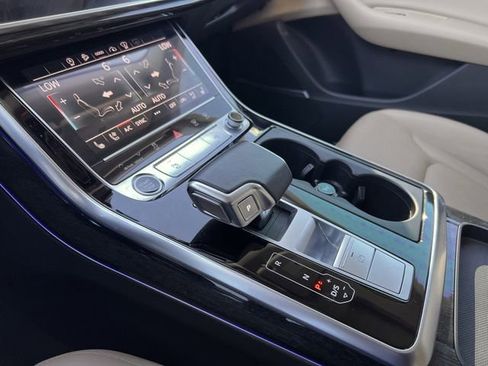 Used 2021 Audi Q8 Prestige w/ Prestige Package image 20