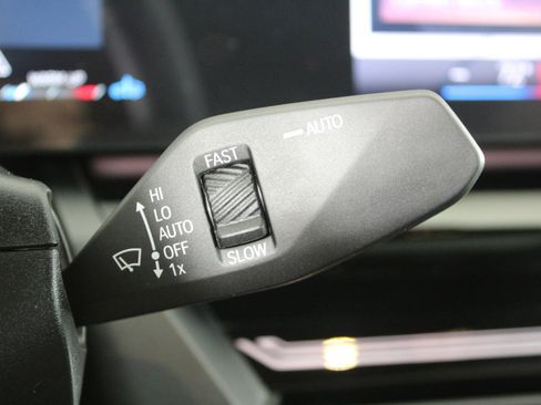 New 2026 BMW 530i xDrive w/ M Sport Package image 31