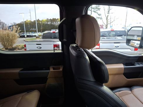 Certified 2023 Ford F250 Lariat w/ Lariat Ultimate Package image 13