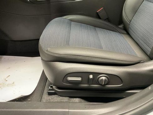 New 2026 Buick Envista Preferred image 12