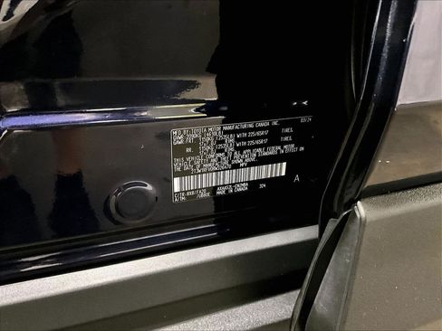 Certified 2024 Toyota RAV4 XLE FWD image 34
