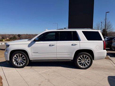 Used 2019 Chevrolet Tahoe Premier w/ Premier Plus Edition image 2