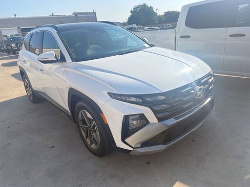 Used 2025 Hyundai Tucson SEL AWD/4WD image 2
