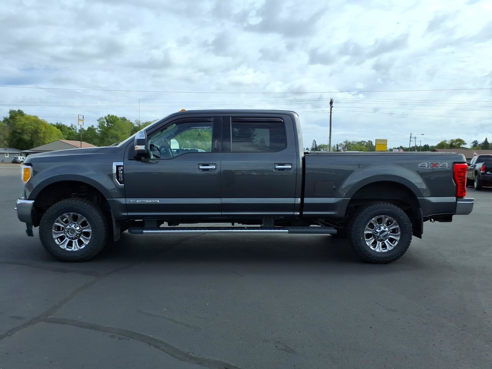 Used 2018 Ford F350 Lariat w/ Chrome Package AWD/4WD image 3