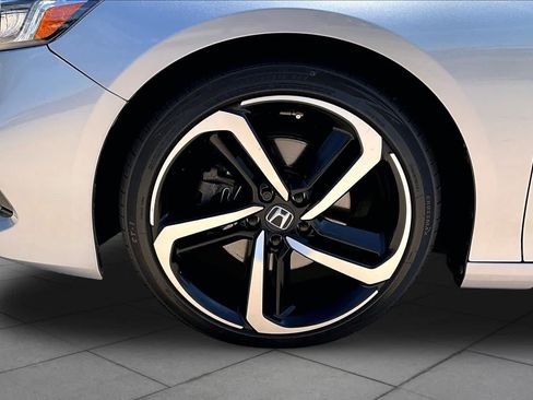 Used 2022 Honda Accord Sport image 10