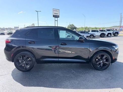 Used 2022 Buick Envision Essence w/ Technology Package II FWD image 6