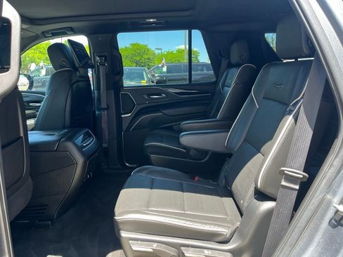 Used 2022 Cadillac Escalade Sport w/ Touring Package AWD/4WD image 13