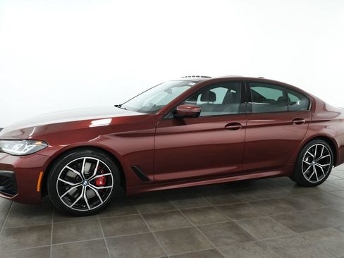 Used 2022 BMW M550i xDrive w/ Executive Package AWD/4WD image 2