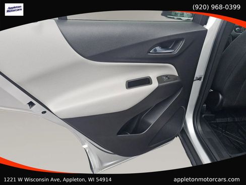 Used 2021 Chevrolet Equinox LT image 36