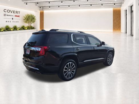 Used 2021 GMC Acadia Denali w/ Denali Technology Package FWD image 12