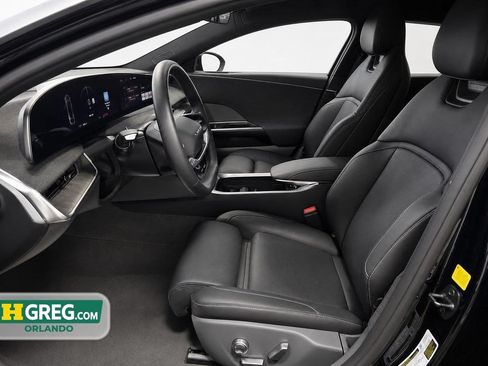 Used 2025 Lucid Air Grand Touring AWD/4WD image 10