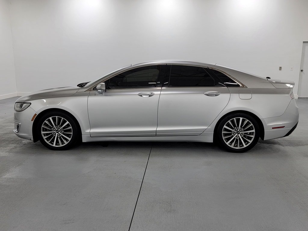 Used 2017 Lincoln MKZ Select w/ Climate Package AWD/4WD image 5