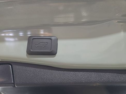 Used 2023 Toyota RAV4 XLE Premium FWD image 14