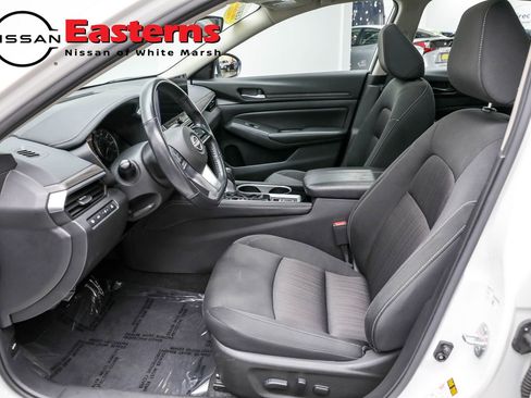 Used 2024 Nissan Altima 2.5 SV w/ SV Premium Package AWD/4WD image 14