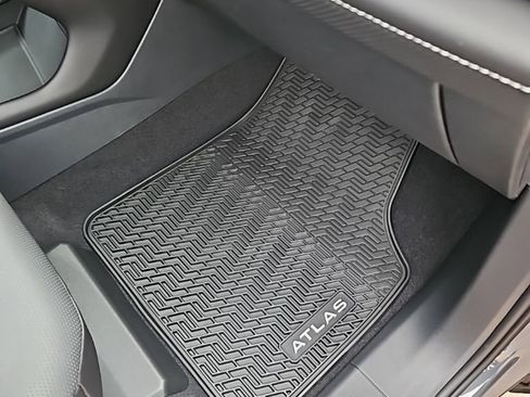 New 2026 Volkswagen Atlas Cross Sport SEL Premium R-Line image 14