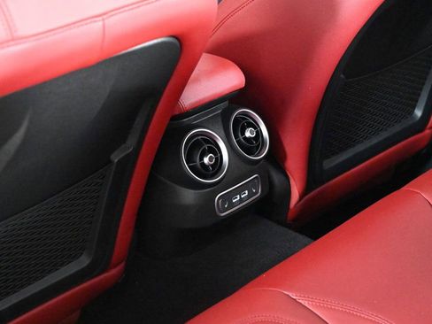 Used 2025 Alfa Romeo Giulia w/ Veloce Package Rwd image 18