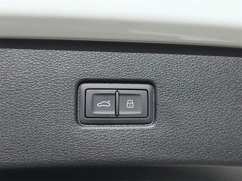 New 2026 Audi Q7 3.0T Premium Plus image 14