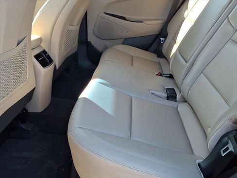 Used 2018 Hyundai Tucson SEL Plus image 16