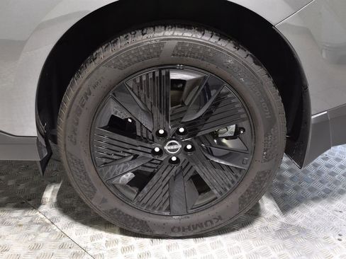 Used 2025 Nissan Murano SV image 45