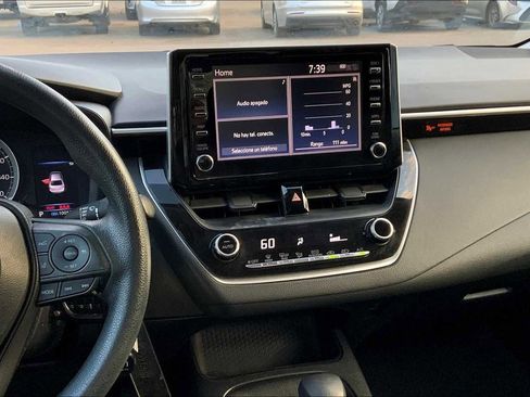 Used 2020 Toyota Corolla LE FWD image 7