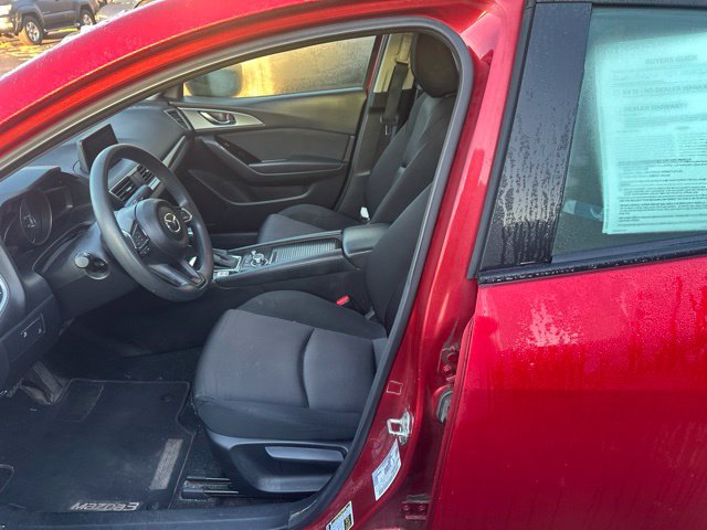 Used 2018 MAZDA MAZDA3 Sport FWD image 10