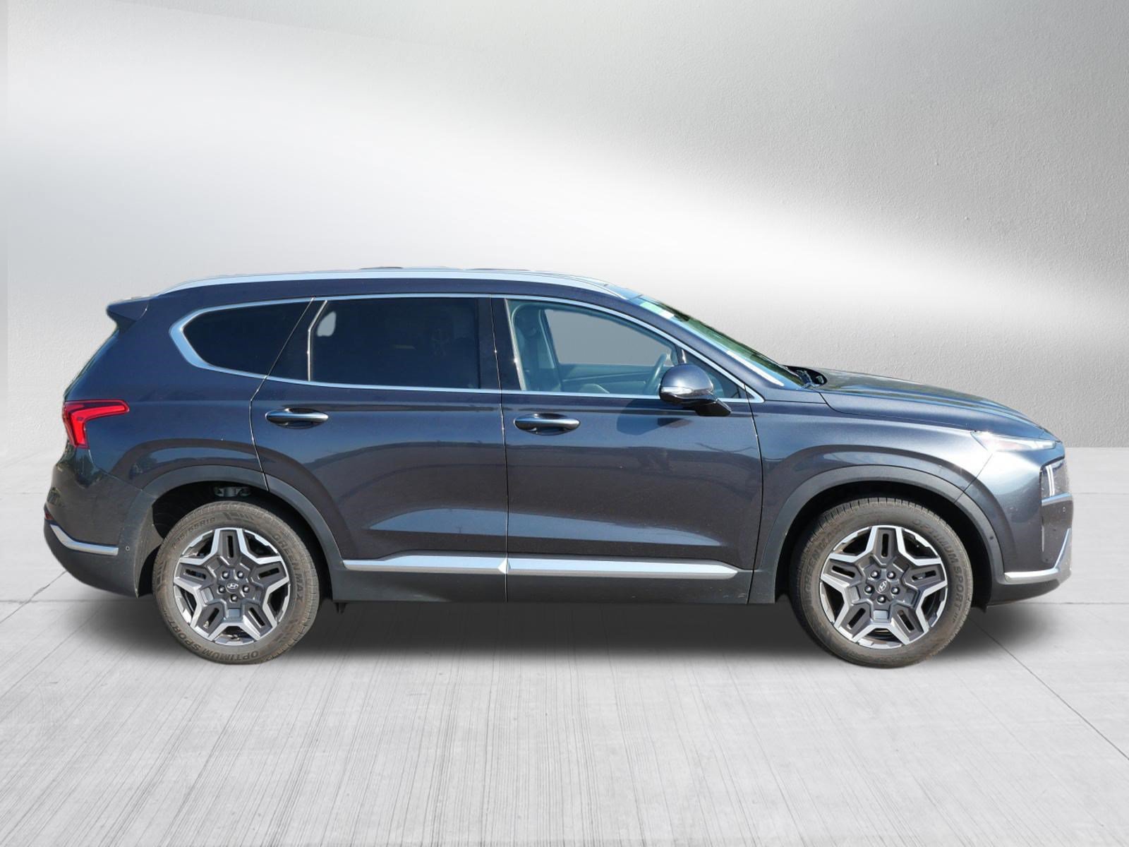 Used 2022 Hyundai Santa Fe Limited FWD image 8