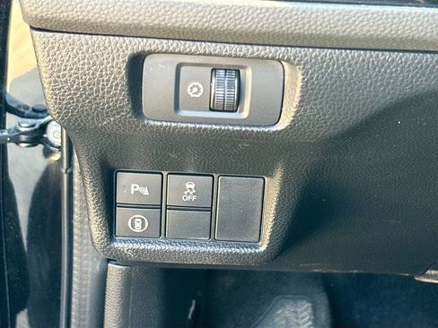 Used 2023 Honda Civic Touring image 10