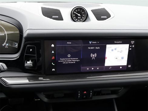 New 2026 Porsche Cayenne GTS image 23