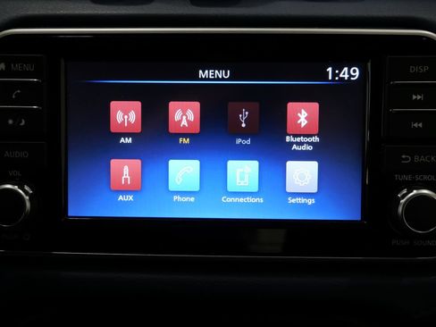 Used 2025 Nissan Versa SV FWD image 15