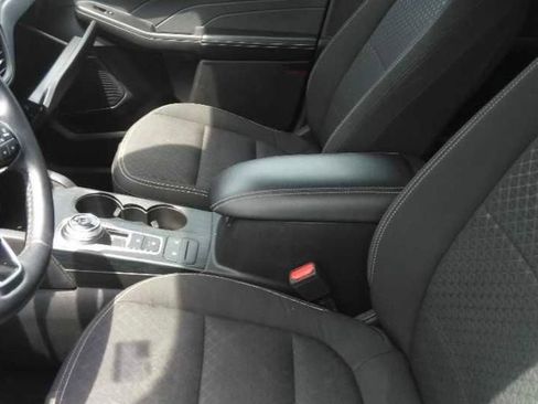 Used 2024 Ford Escape Active AWD/4WD image 3