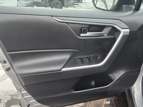 Certified 2023 Toyota RAV4 SE image 16