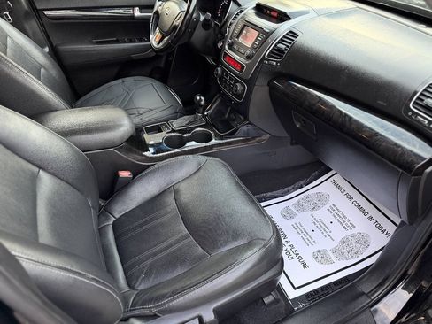 Used 2014 Kia Sorento LX w/ Premium Package AWD/4WD image 19