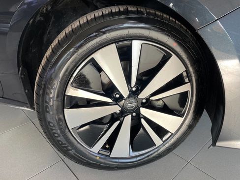 Used 2022 Nissan Altima 2.5 SV image 9