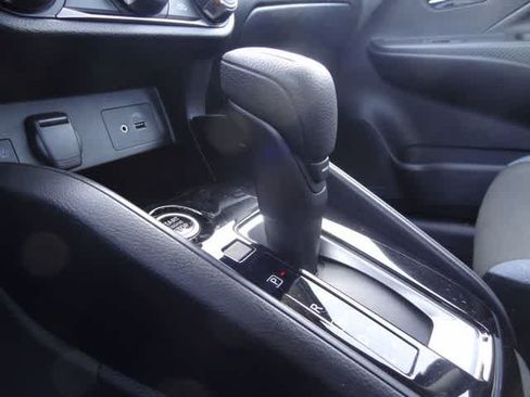 Used 2025 Nissan Versa SV FWD image 29