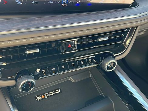 New 2026 Chevrolet Tahoe LT image 27