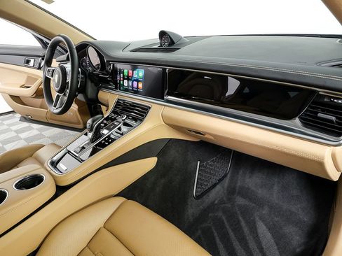 Certified 2018 Porsche Panamera 4S image 26
