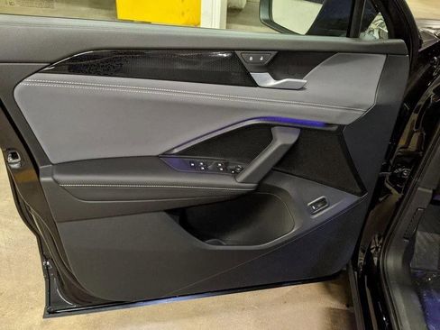 New 2026 Volkswagen Tiguan SE image 9