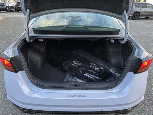 New 2025 Nissan Altima 2.5 SR w/ SR Premium Package image 12