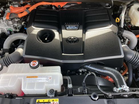 Used 2025 Toyota Tundra 1794 Edition image 18