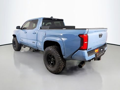 Used 2026 Toyota Tacoma SR5 image 5