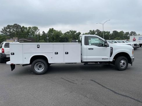 New 2025 Ford F350 XL w/ XL Chrome Package AWD/4WD image 2