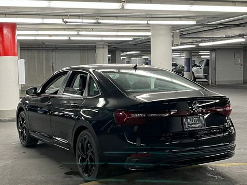 New 2026 Volkswagen Jetta SE image 5