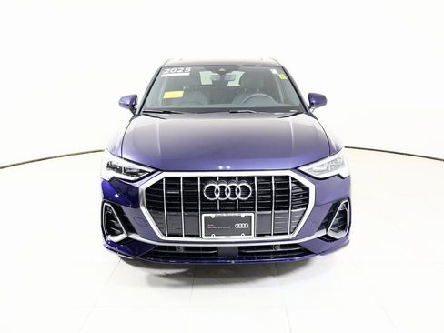 Certified 2025 Audi Q3 2.0T Premium w/ Convenience Package image 11