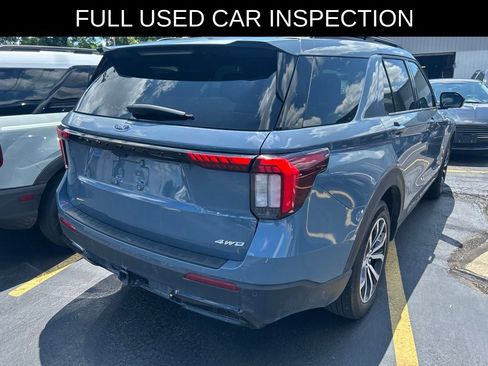 Used 2025 Ford Explorer ST-Line AWD/4WD image 5