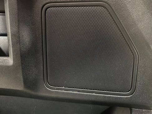 Used 2016 Ford F150 XLT w/ Equipment Group 301A Mid AWD/4WD image 15