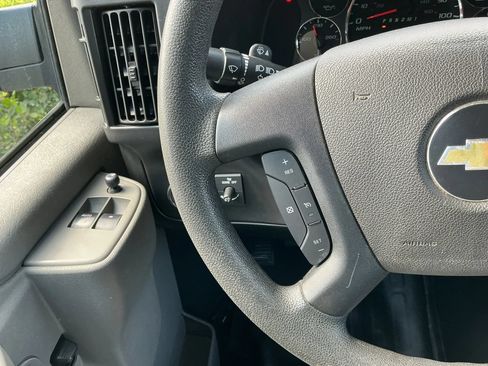 Used 2020 Chevrolet Express 2500 Extended w/ Driver Convenience Package RWD image 21