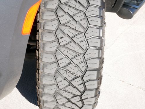 Used 2021 Chevrolet Suburban Z71 w/ Rear Media and Nav Package image 25