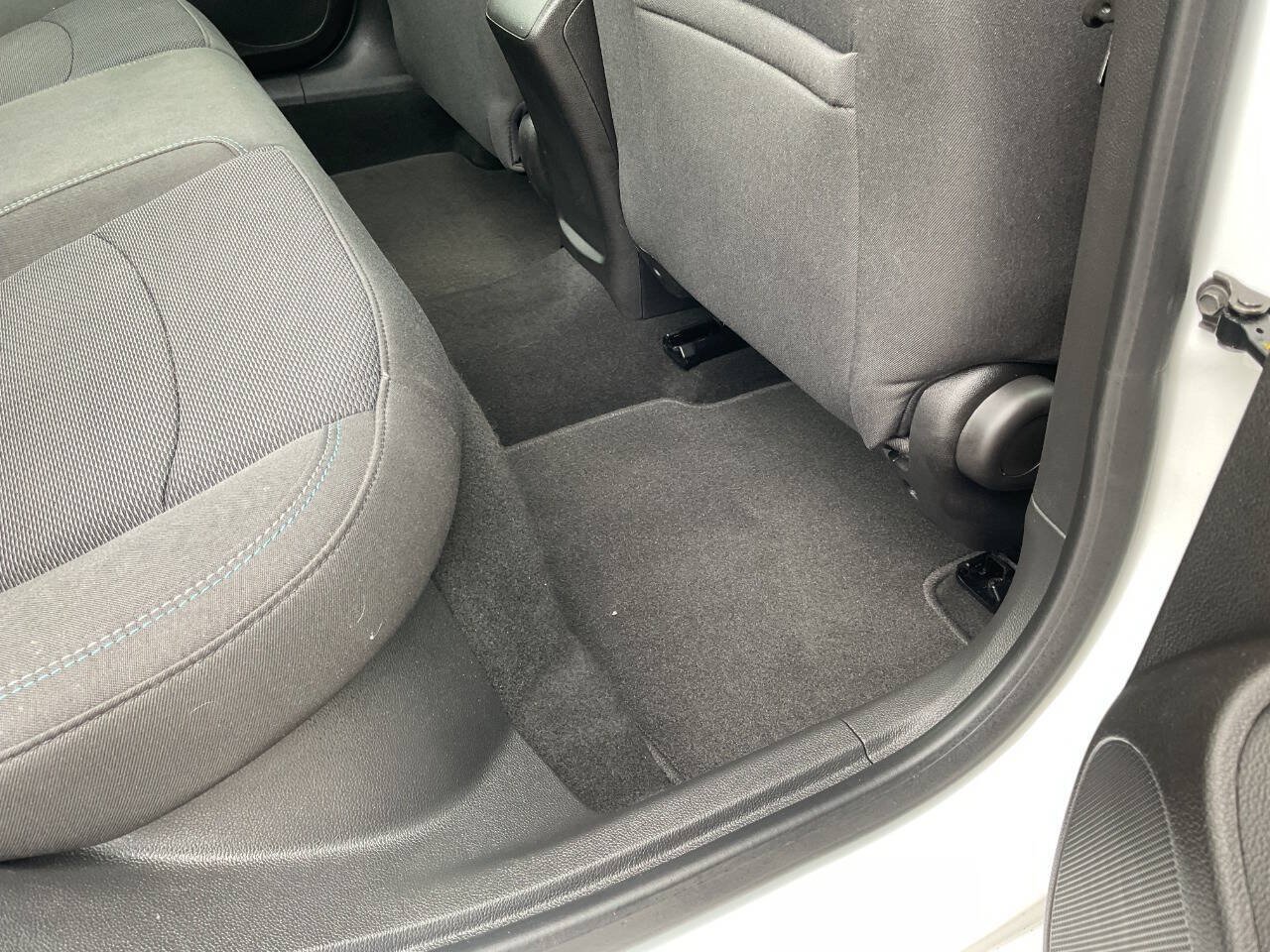 Used 2016 Chevrolet Cruze LT FWD image 37