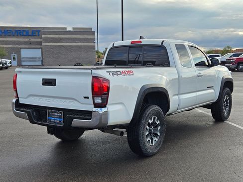 Used 2021 Toyota Tacoma SR image 5